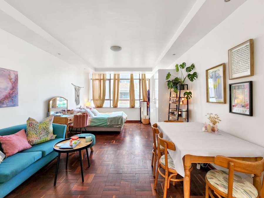 0 Bedroom Property for Sale in Sea Point Western Cape